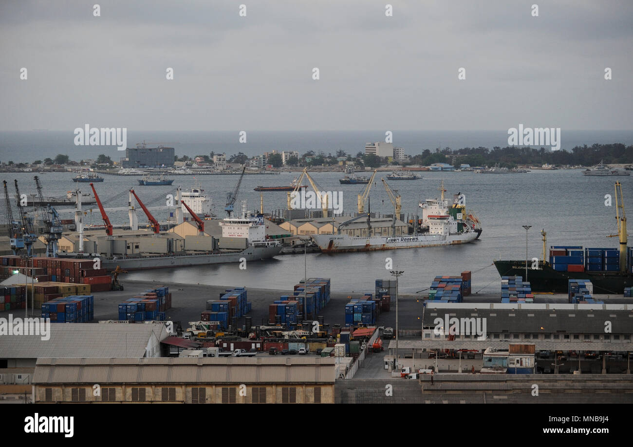 ANGOLA Luanda , harbour with freight ships and docks, behind Ilha do Luanda and Ilha do Cabo Stock Photo