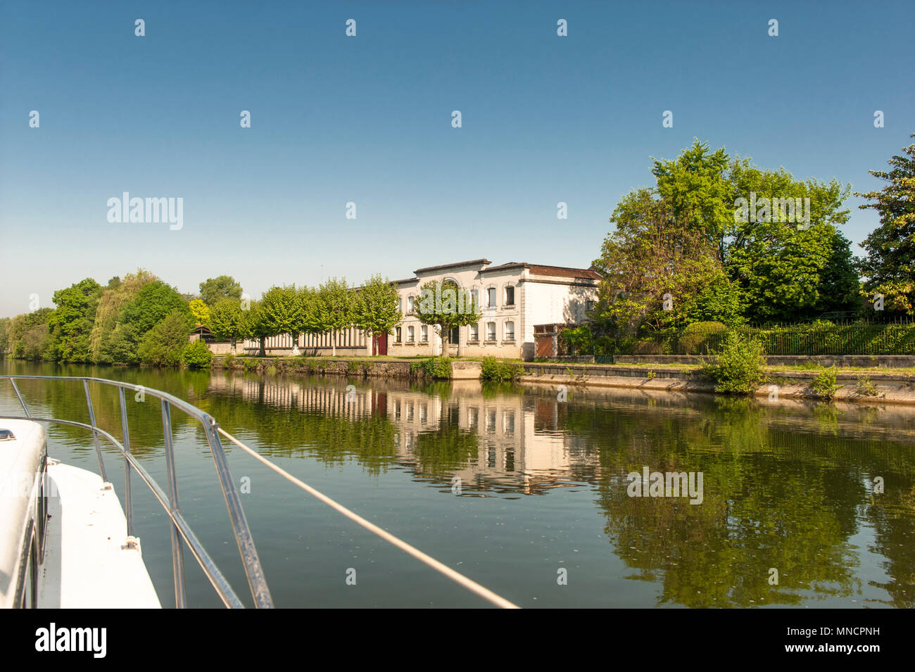 A traditional home along the Charente quays in Jarnac, south-west France Stock Photo