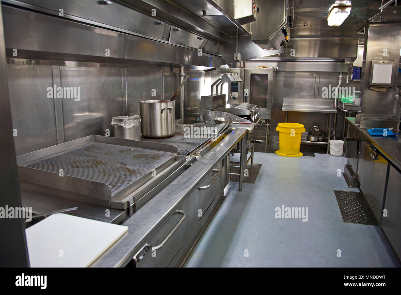 Steel Grills High Resolution Stock Photography And Images Alamy