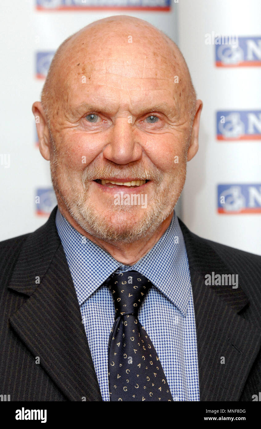 Photo must be credited ©Alpha Press 068954 15/04/08 Ray Wilson at the