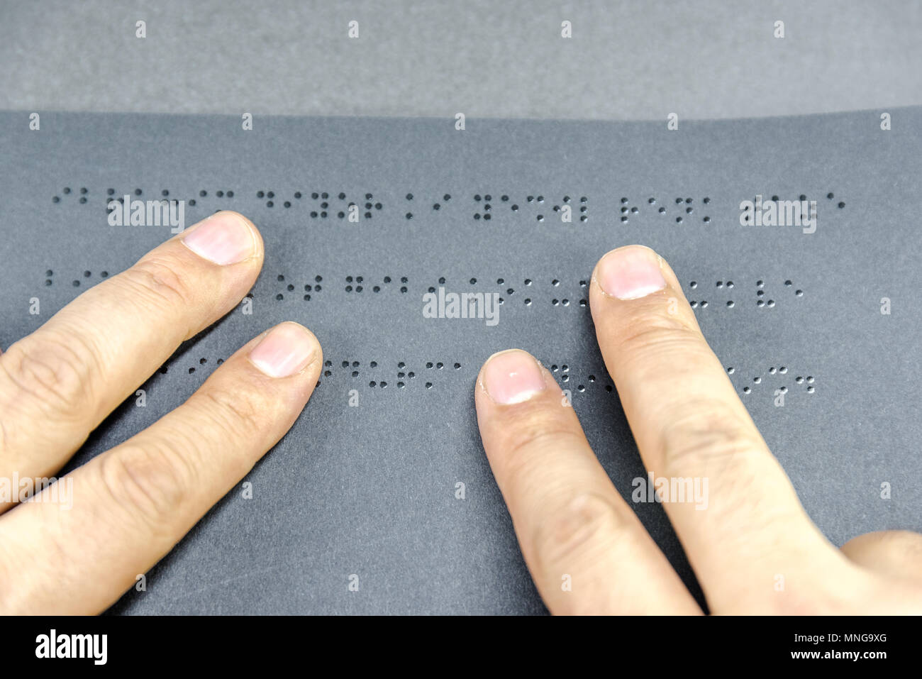 луи брайль русский алфавит. ментальные нарушения шрифт брайля. выпуклая точка в шрифте брайля. система брайля для слепых. таблица для слепых брайля.