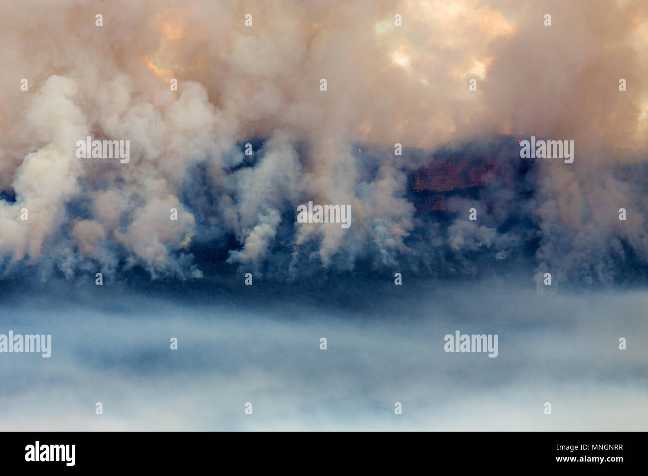 Australian bushfire hi-res stock photography and images - Alamy
