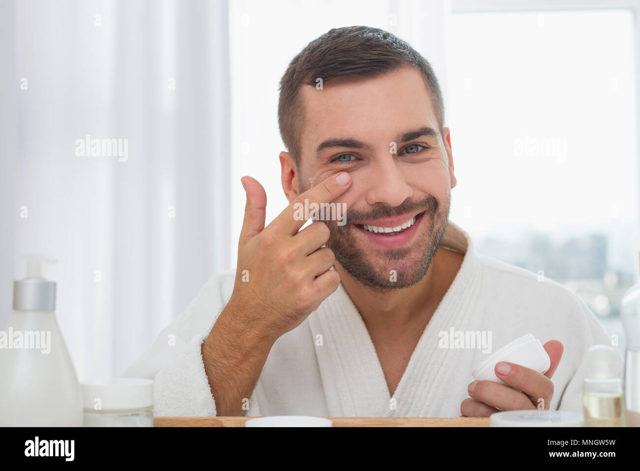 Male gay face facial hi-res stock photography and images - Alamy