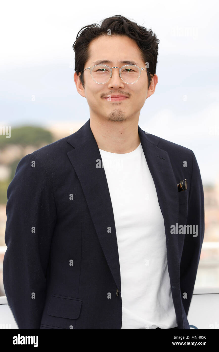 Cannes, France. 17th May 2018. Steven Yeun at the 'Burning' photocall during the 71st Cannes Film Festival at the Palais des Festivals on May ZZZ, 2018 in Cannes, France. Credit: John Rasimus/Media Punch ***FRANCE, SWEDEN, NORWAY, DENARK, FINLAND, USA, CZECH REPUBLIC, SOUTH AMERICA ONLY*** Credit: MediaPunch Inc/Alamy Live News Stock Photo
