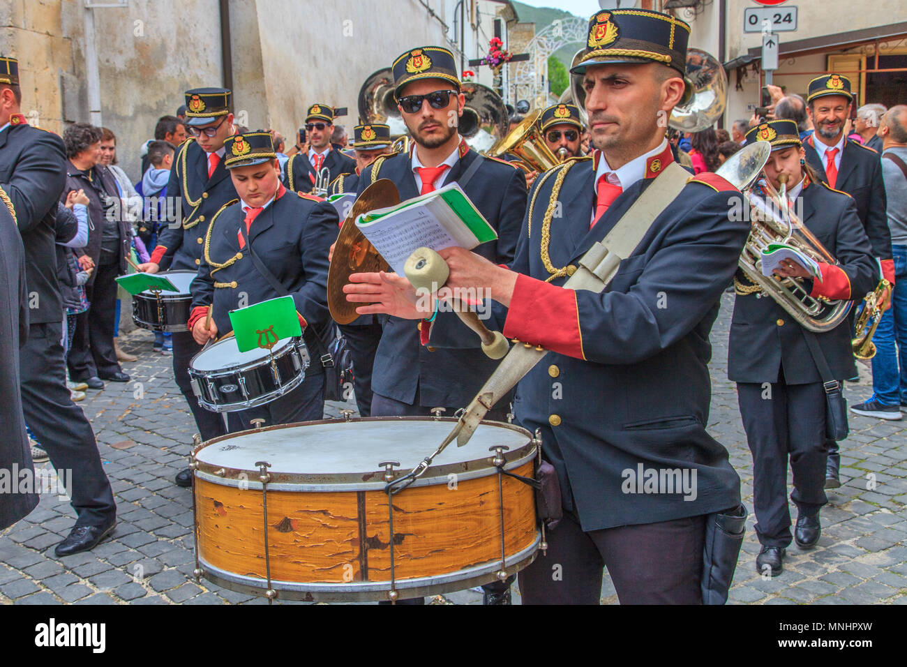 Snake festival in Cocullo (Italy Stock Photo Alamy