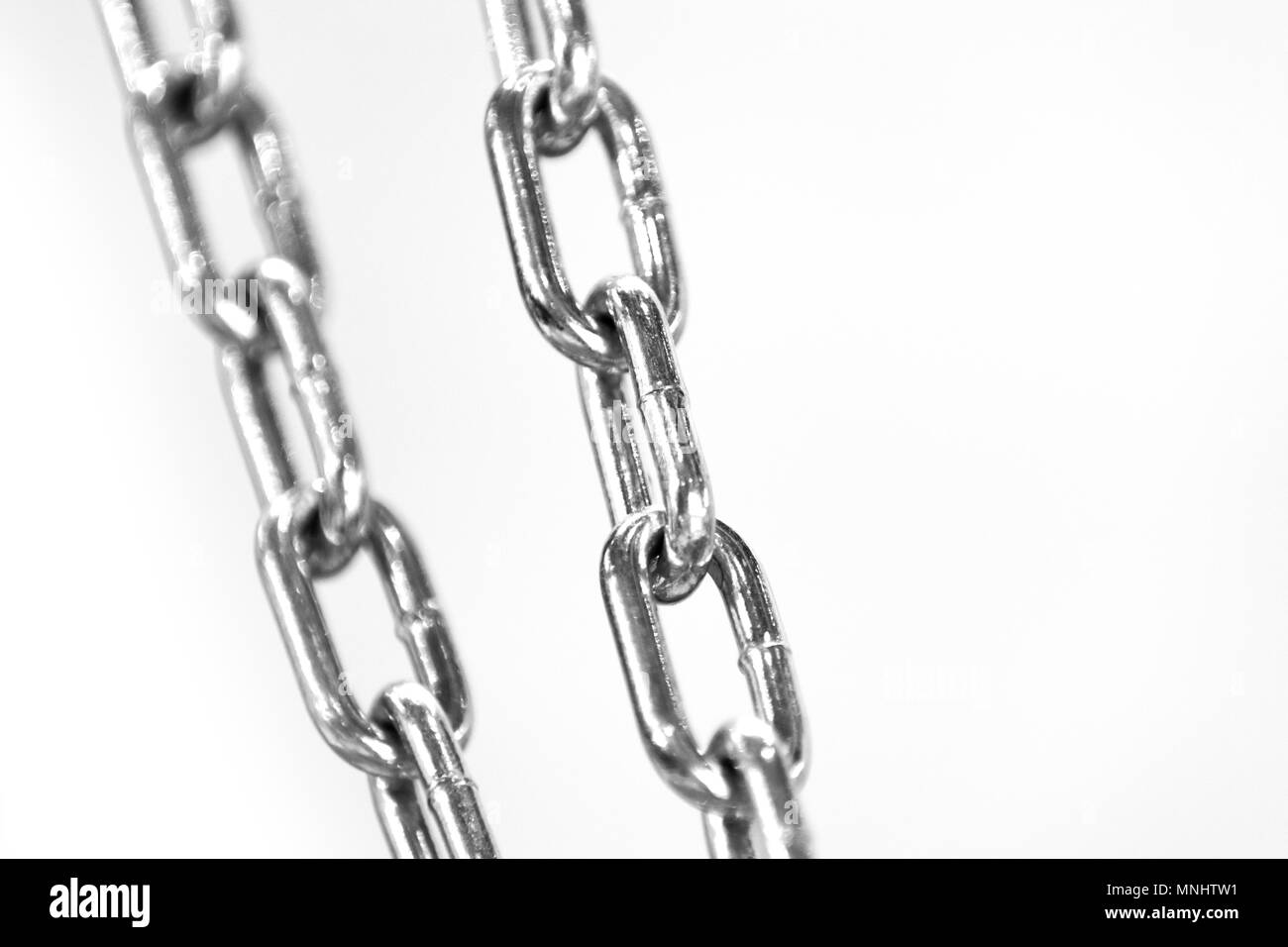 Chain link circle Black and White Stock Photos & Images Alamy