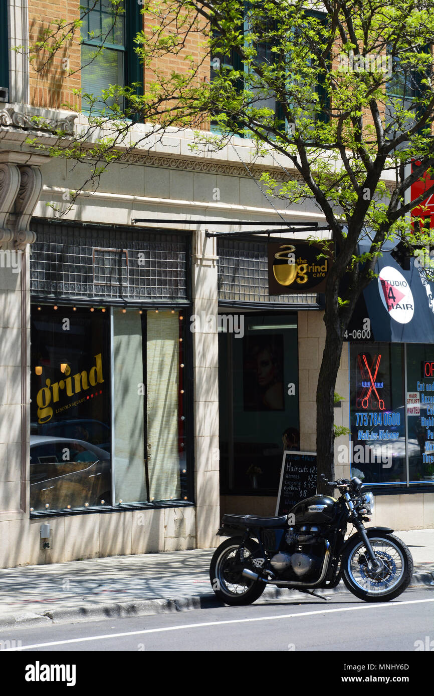 Motorbike shop hi res stock photography and images Page 2 Alamy
