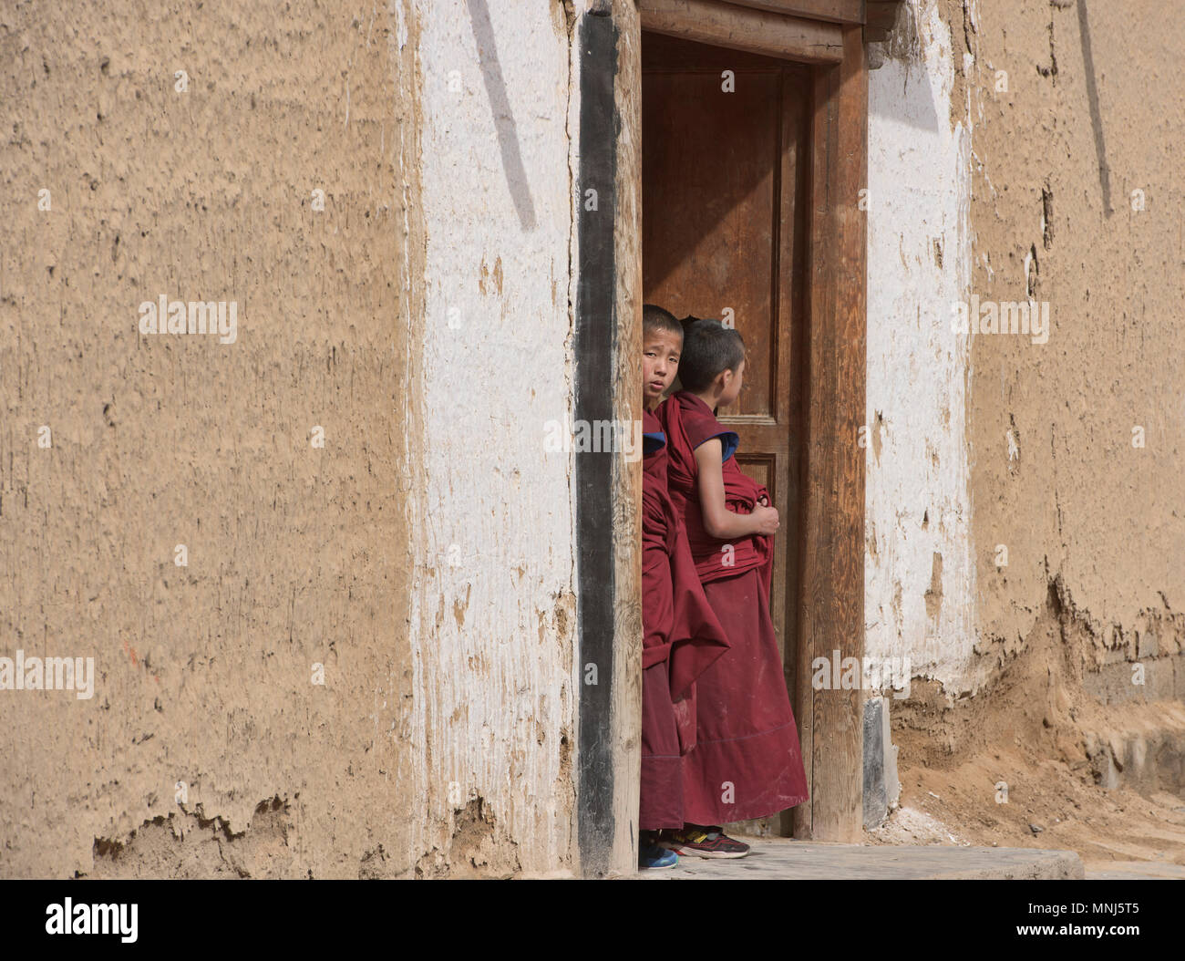 Young Tibetan Gelukpa monks, Labrang Monastery, Xiahe, Gansu, China Stock Photo