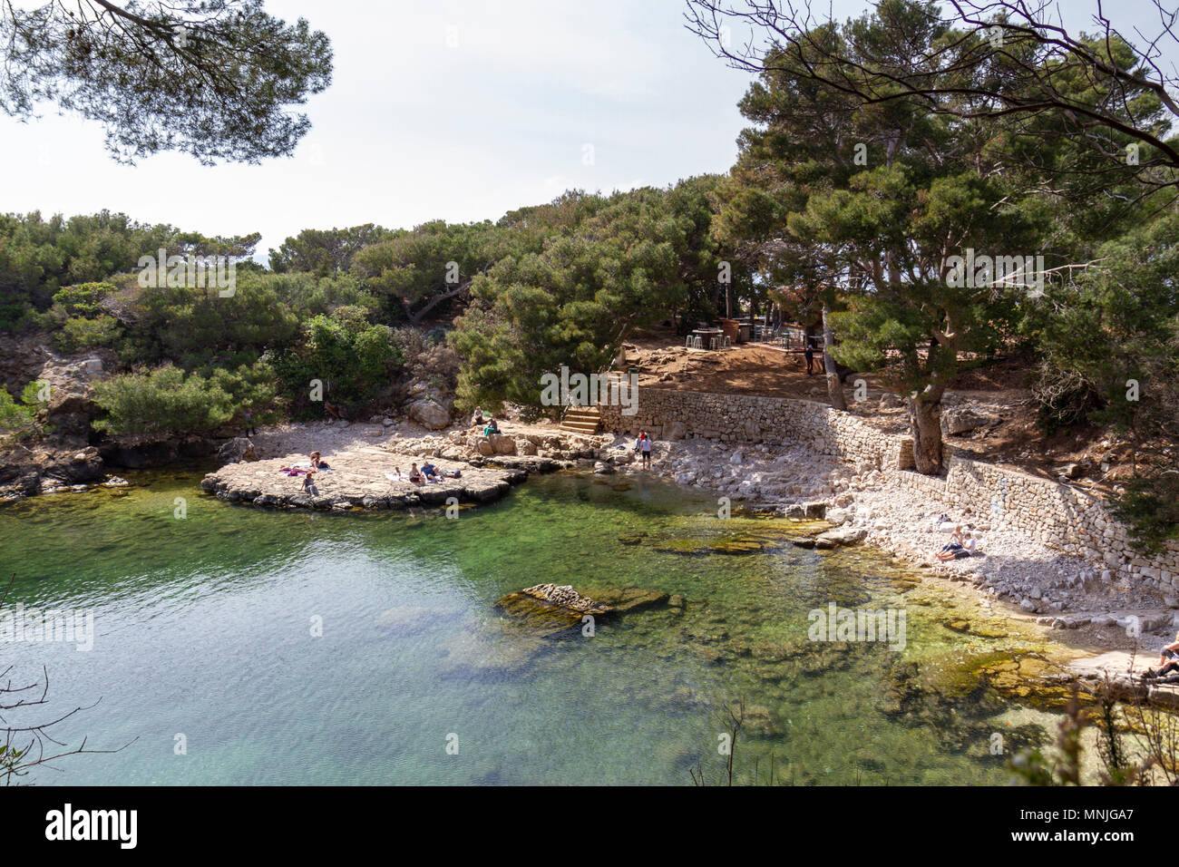 Island of the pool hi-res stock photography and images - Alamy