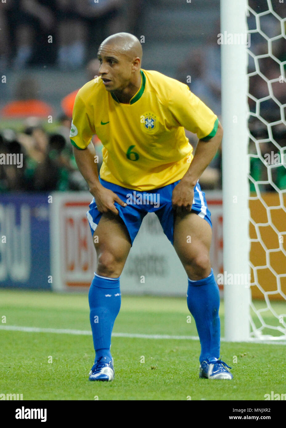 Roberto carlos brasil cup hi-res stock photography and images - Alamy