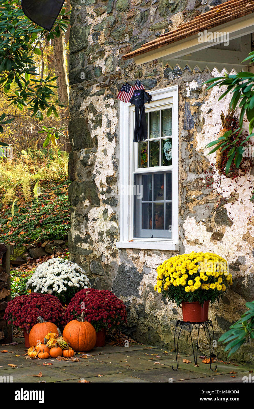 Historic house in Ridley Creek State Park decorated for Halloween Stock Photo Alamy