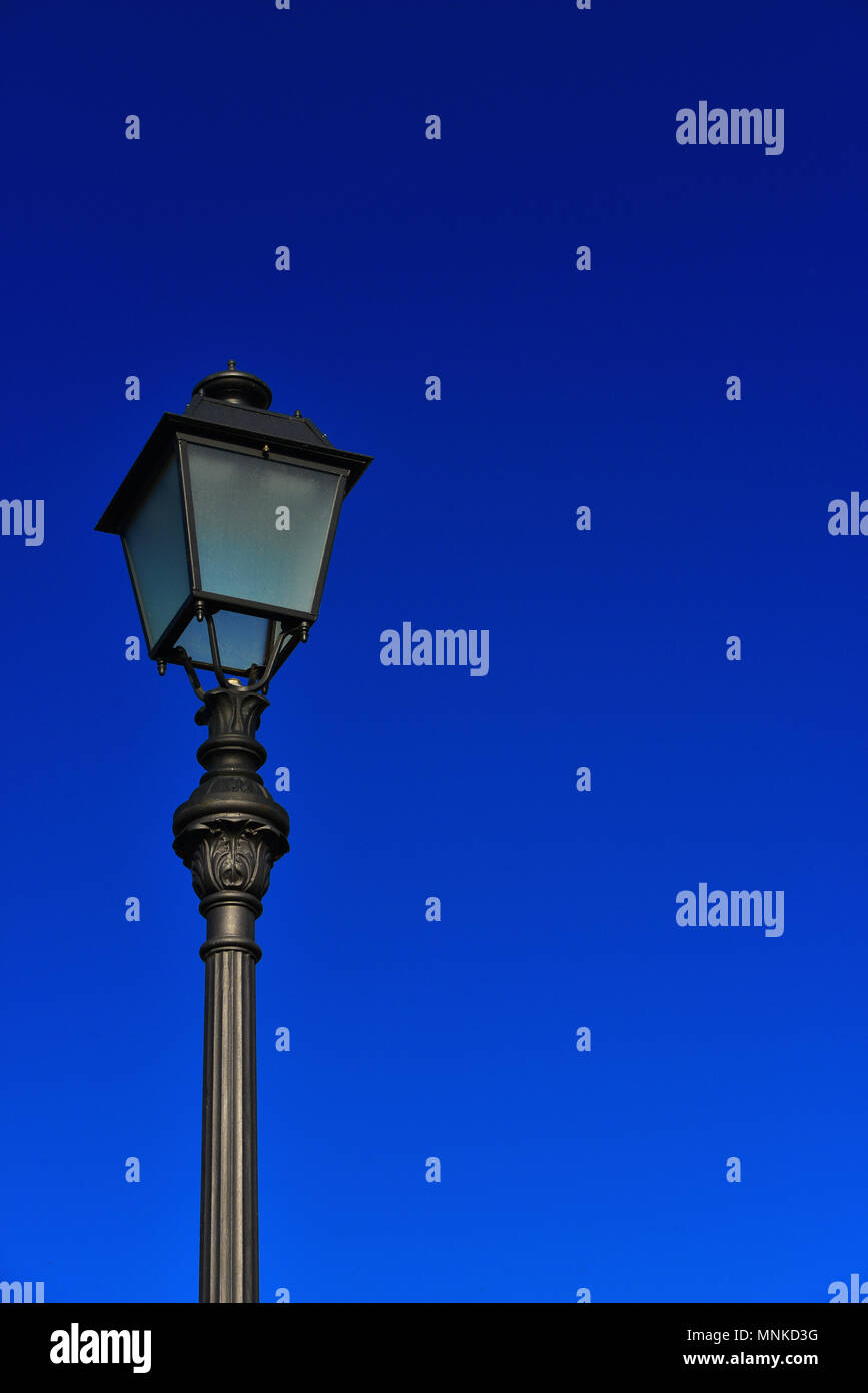 Old fashioned street lamp hi-res stock photography and images - Alamy