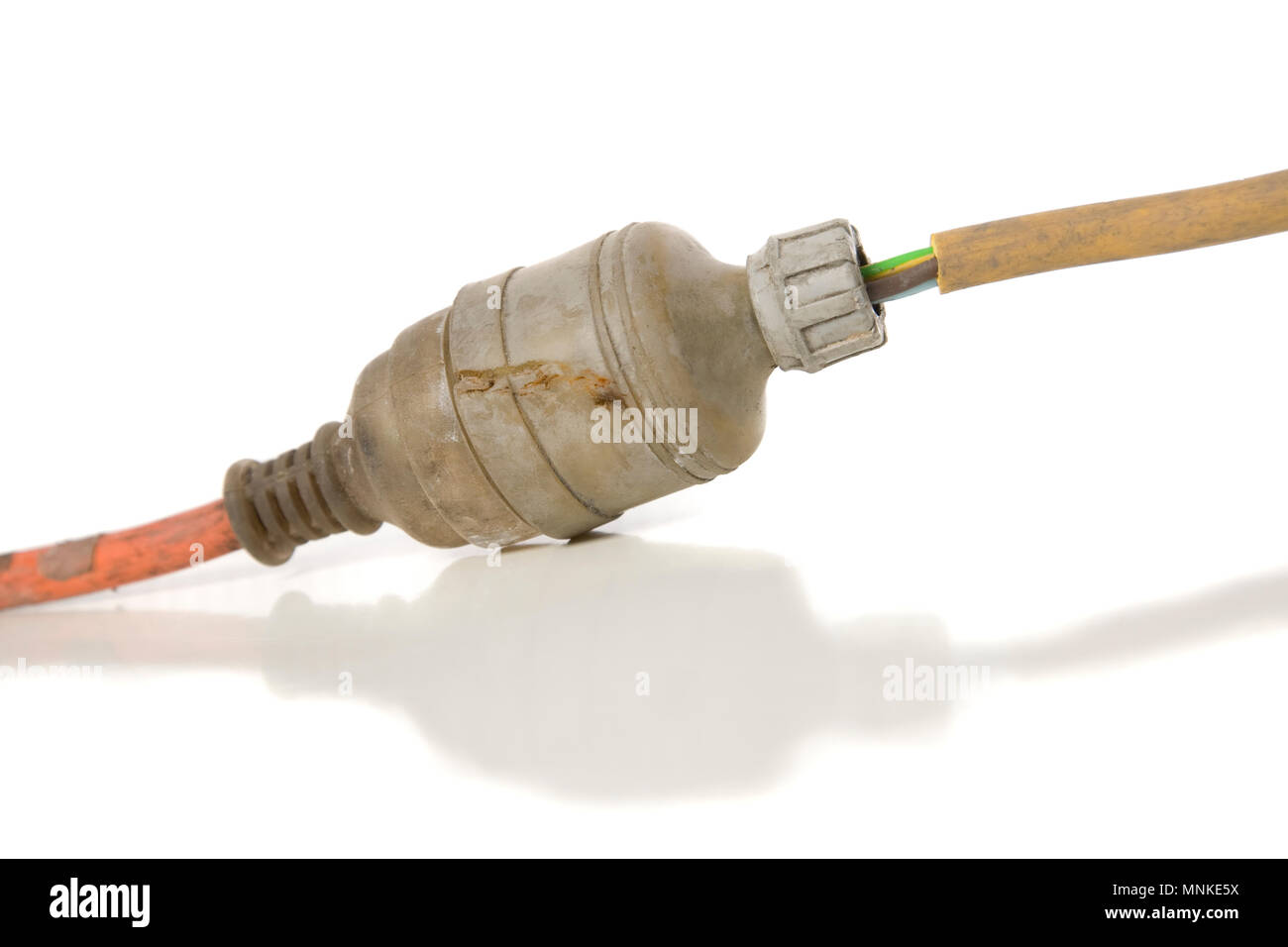 Electrical cord hazard hires stock photography and images Alamy