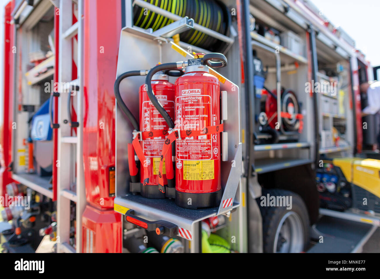 Feuerloescher High Resolution Stock Photography and Images - Alamy