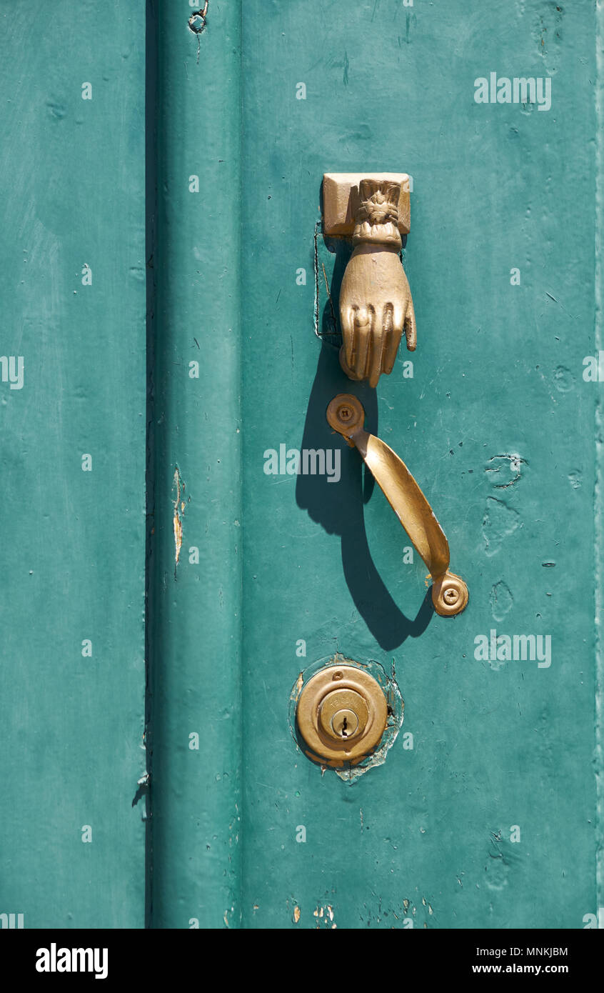 Door knob hand hi-res stock photography and images - Alamy