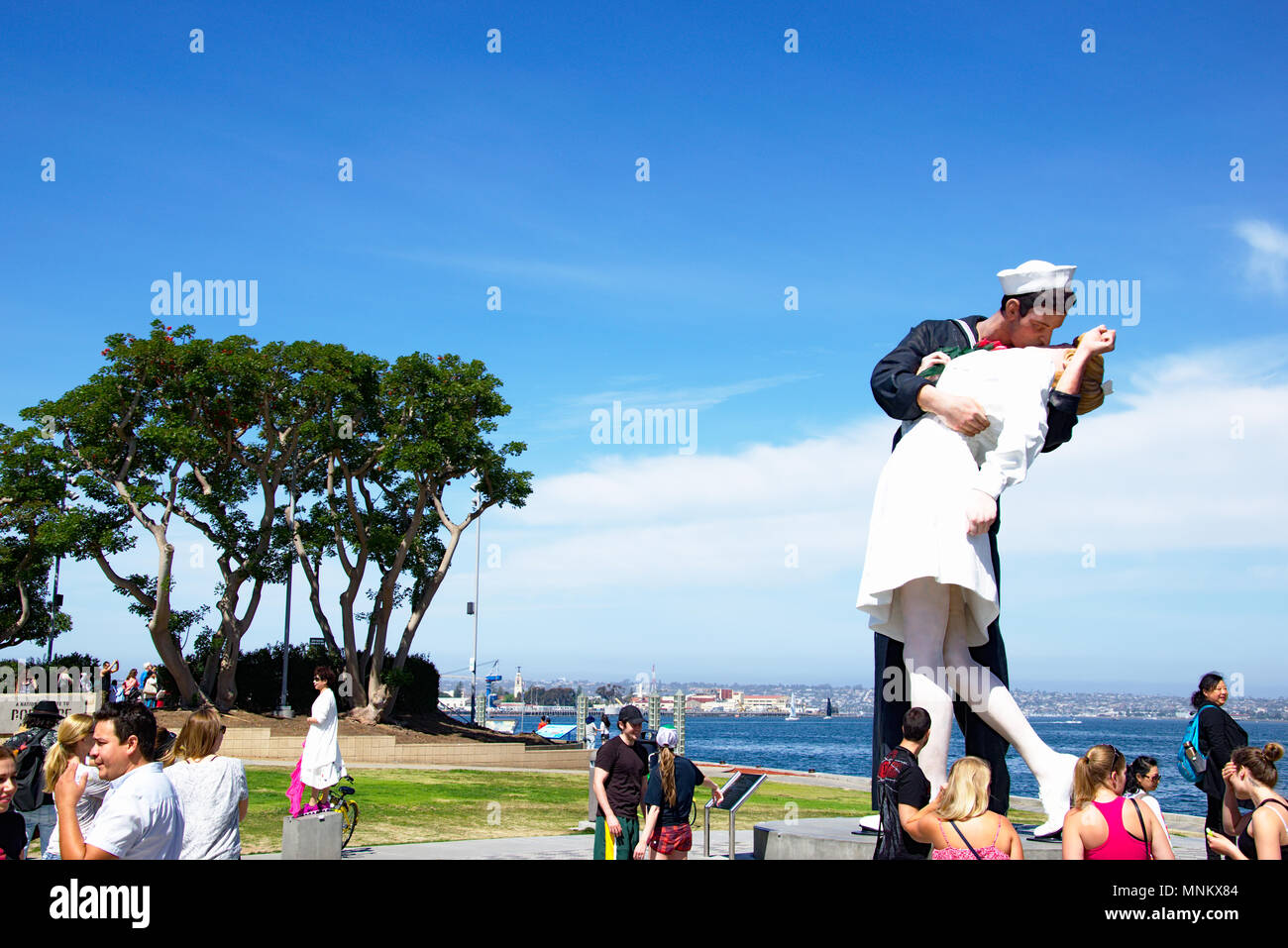Embracing Peace Statue in San Diego Stock Photo Alamy