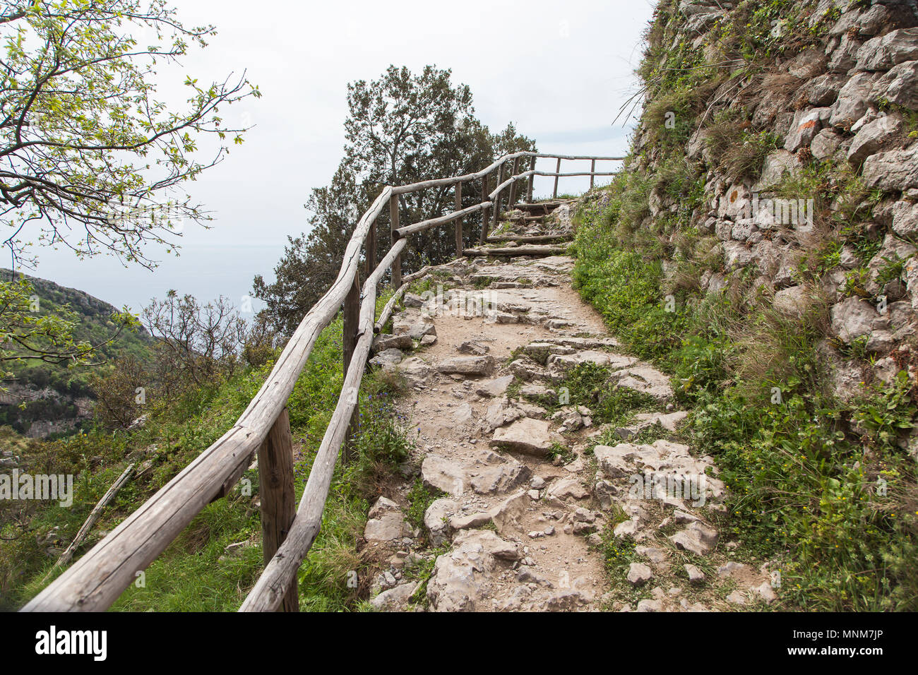 Der Weg der Götter von Agerola nach Positano Amalfiküste Italien, hiking on the path of gods Amalficoast Italy Stock Photo