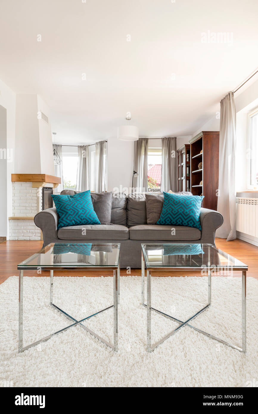 Glass tables hires stock photography and images Alamy