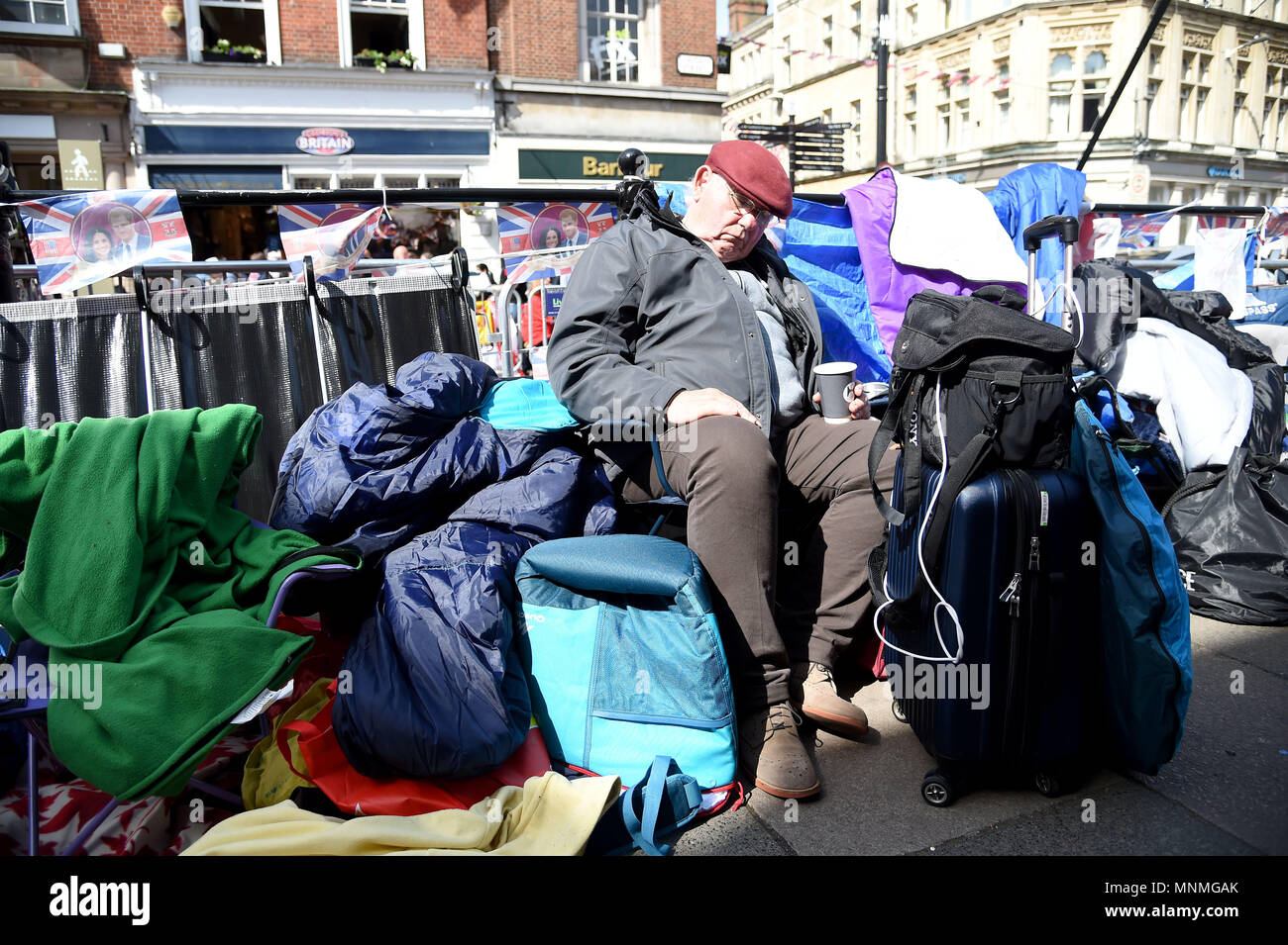 Royal family fan hi-res stock photography and images - Alamy