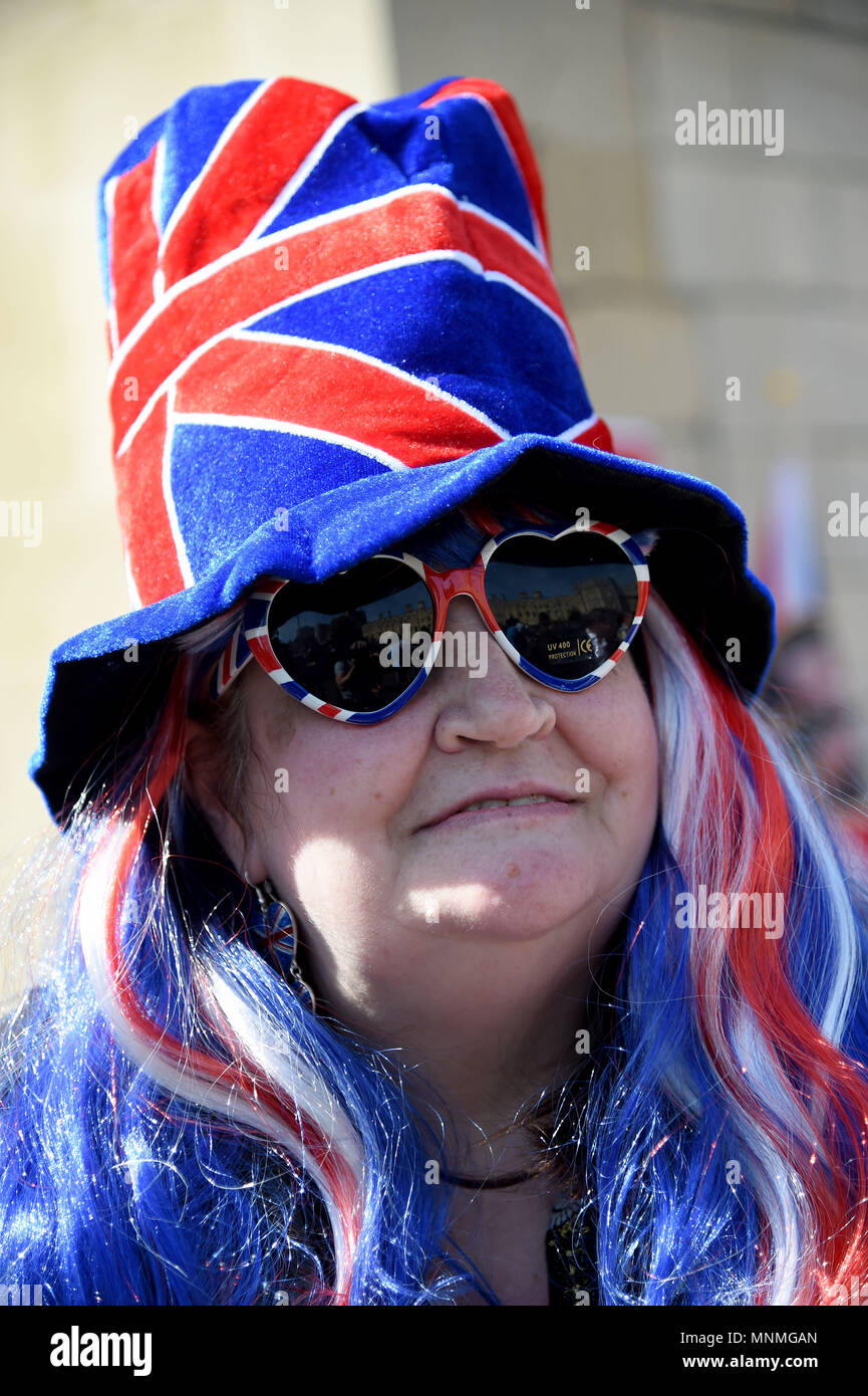 Royal family fan hi-res stock photography and images - Alamy