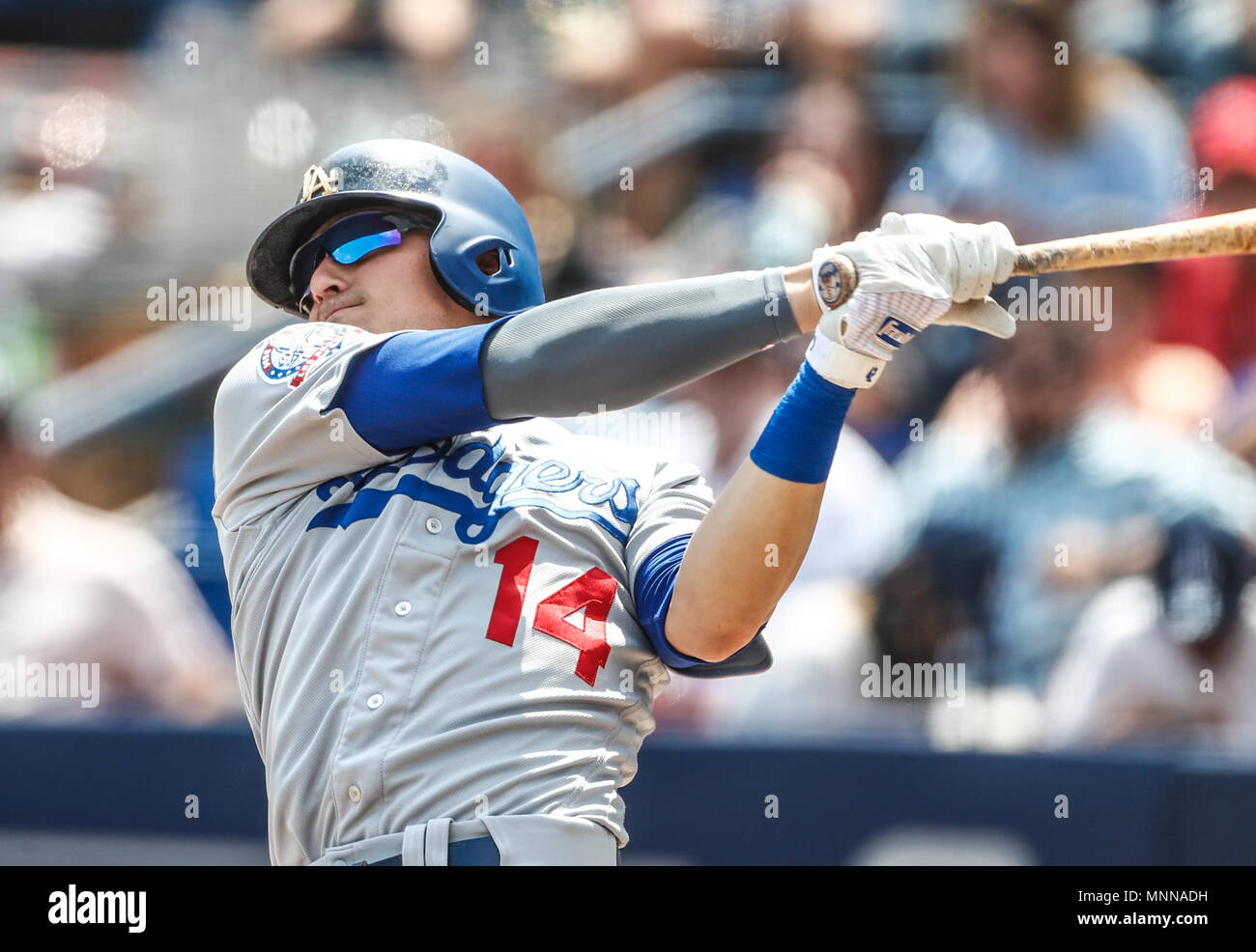 Enrique Hernandez. Acciones del partido de beisbol, Dodgers de Los Angeles contra Padres de San Diego, tercer juego de la Serie en Mexico de las Ligas Mayores del Beisbol, realizado en el estadio de los Sultanes de Monterrey, Mexico el domingo 6 de Mayo 2018. (Photo: Luis Gutierrez) Stock Photo