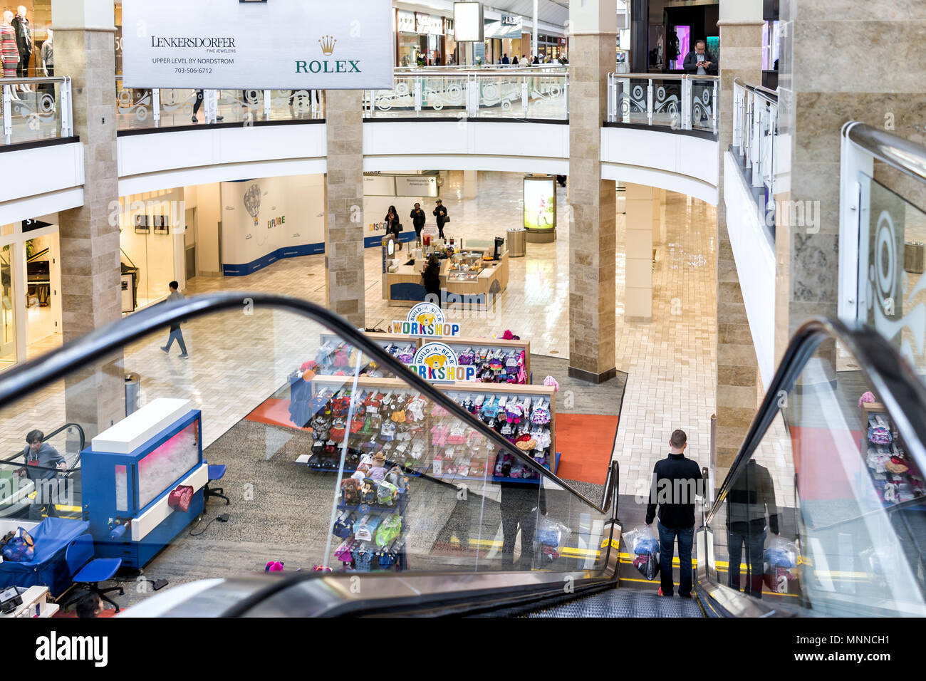 Tysons corner center hi-res stock photography and images - Alamy