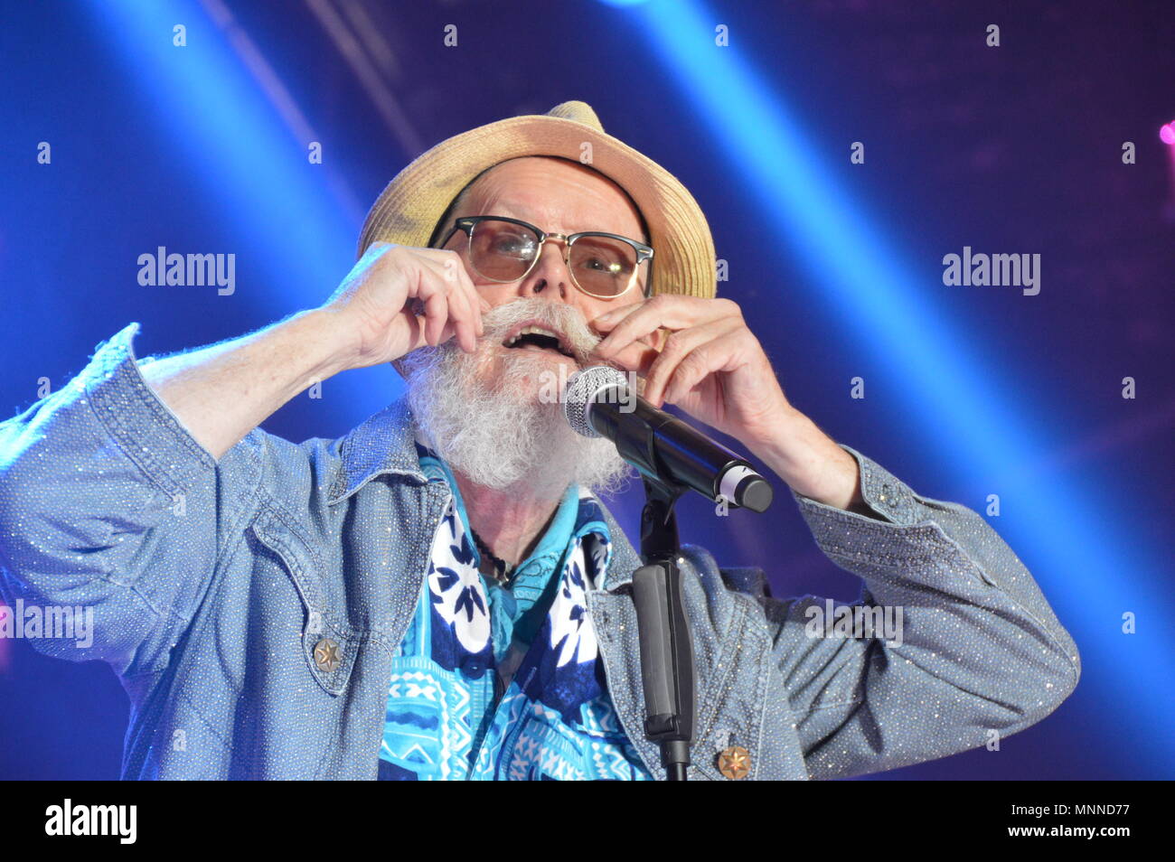 Harpo singer hires stock photography and images Alamy