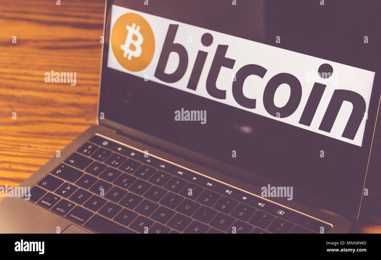 Dallas, Texas/ United States - 05/10/2018: (Photograph of Bitcoin logo on  computer screen Stock Photo - Alamy