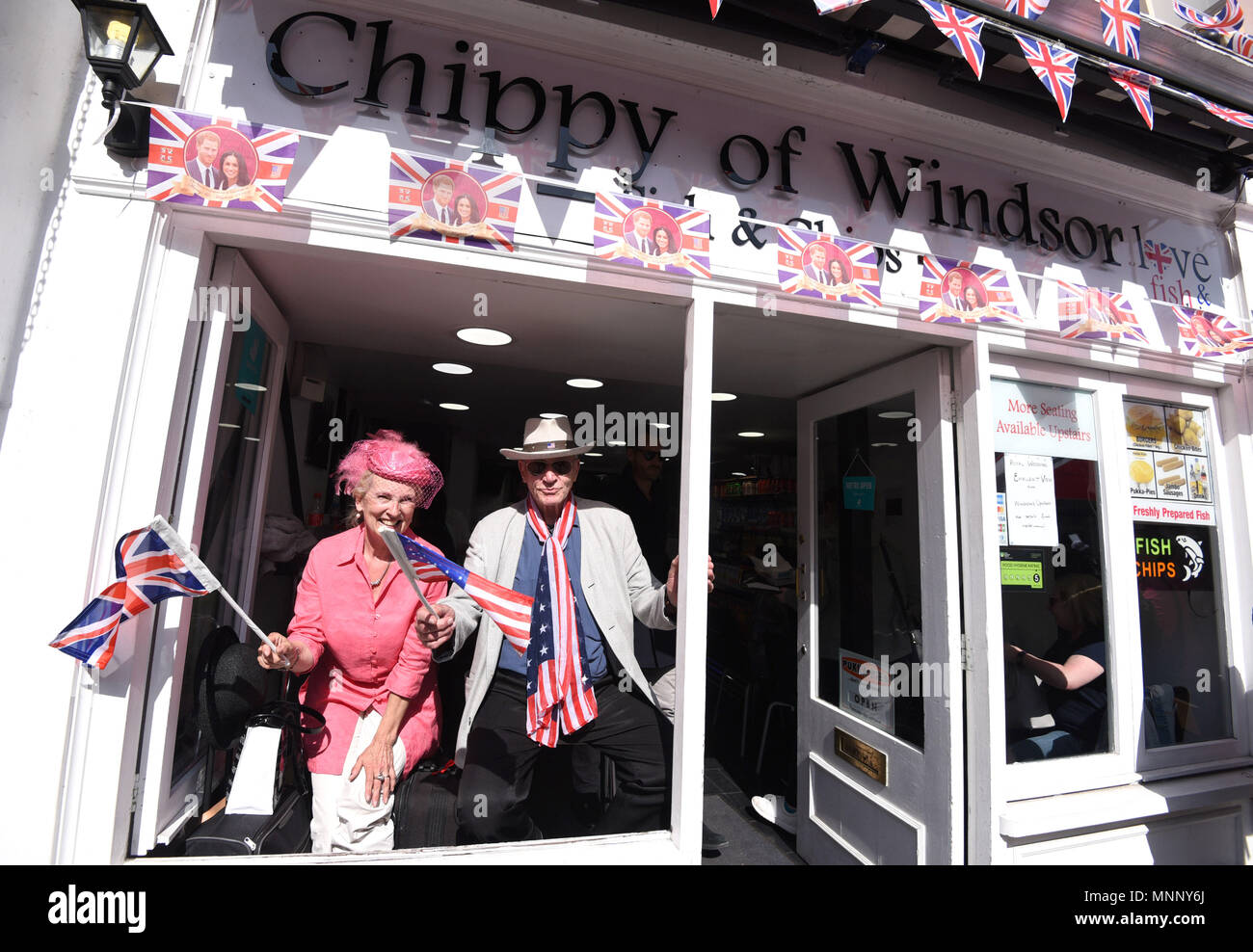 Photo Must Be Credited ©Alpha Press 079965 18/05/2018 Atmosphere around Windsor Town Centre and Windsor Castle in Berkshire the day before the Royal Wedding of Prince Harry and Meghan Markle. Stock Photo