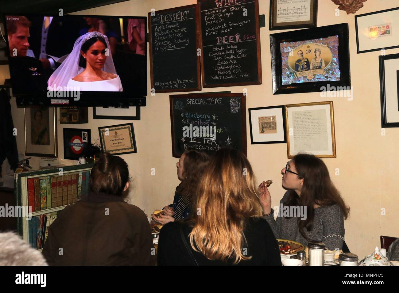New York City, New York, USA. 19th May, 2018. British expatriates packed Tea & Sympathy a British restaurant in New York's Greenwich Village to view the Royal Wedding of HRH Prince Harry, The Duke of Sussex to American actress Meghan Markle, now the Duchess of Sussex on May 19, 2018. Credit: G. Ronald Lopez/ZUMA Wire/Alamy Live News Stock Photo