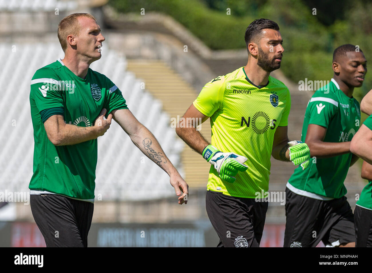 Lisbon, Portugal, May 19, 2018. Sportings defender from France Jeremy Mathieu (22) and Sportings goalkeeper from Portugal Rui Patricio (1) in action during the practice for the final of the Portuguese Cup © Alexandre de Sousa/Newzulu Credit: Alexandre Sousa/Alamy Live News Stock Photo
