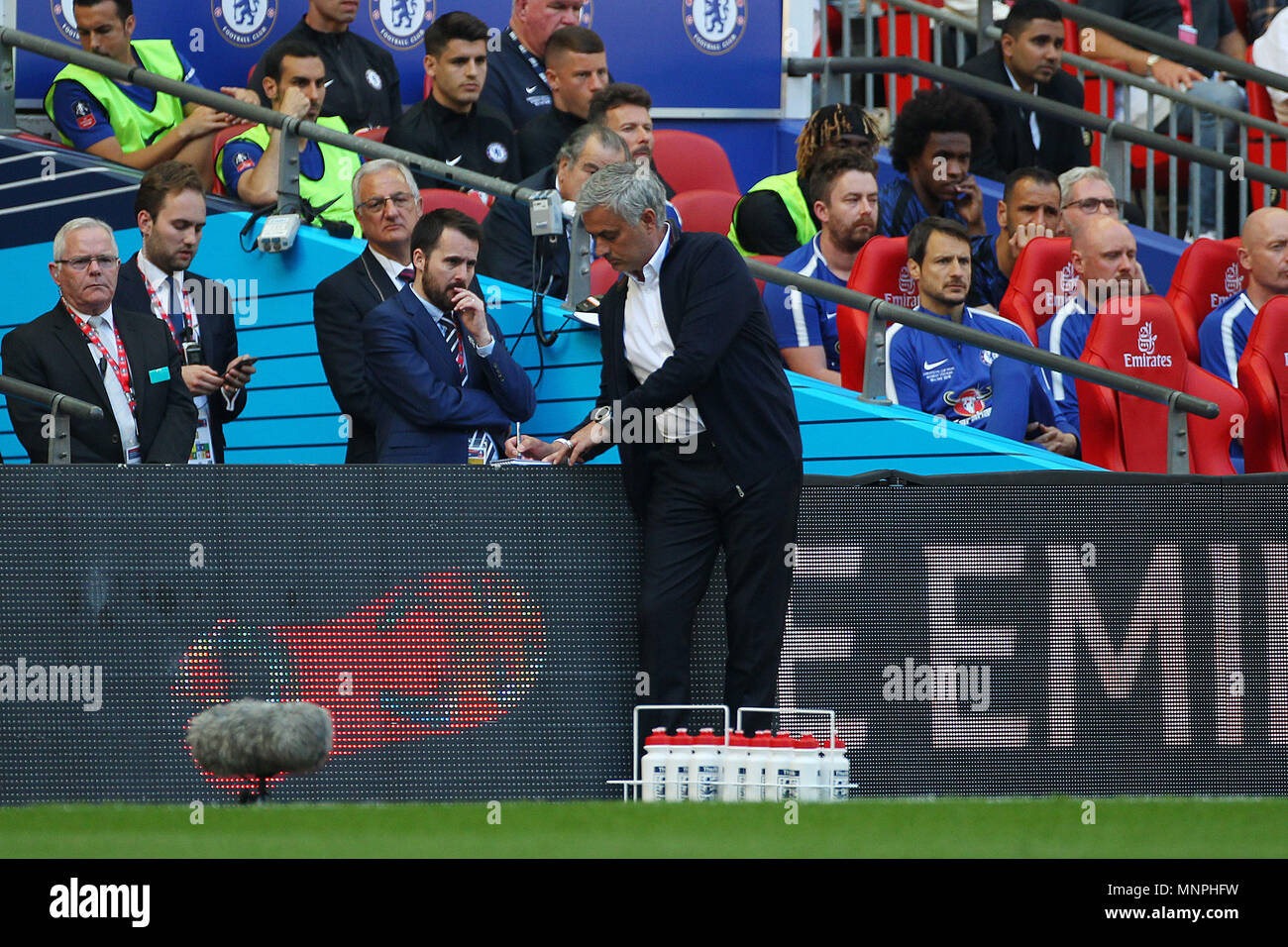 London Uk 19 May 2018 Manchester United Manager Jose Mourinho Writes Notes During The Fa Cup