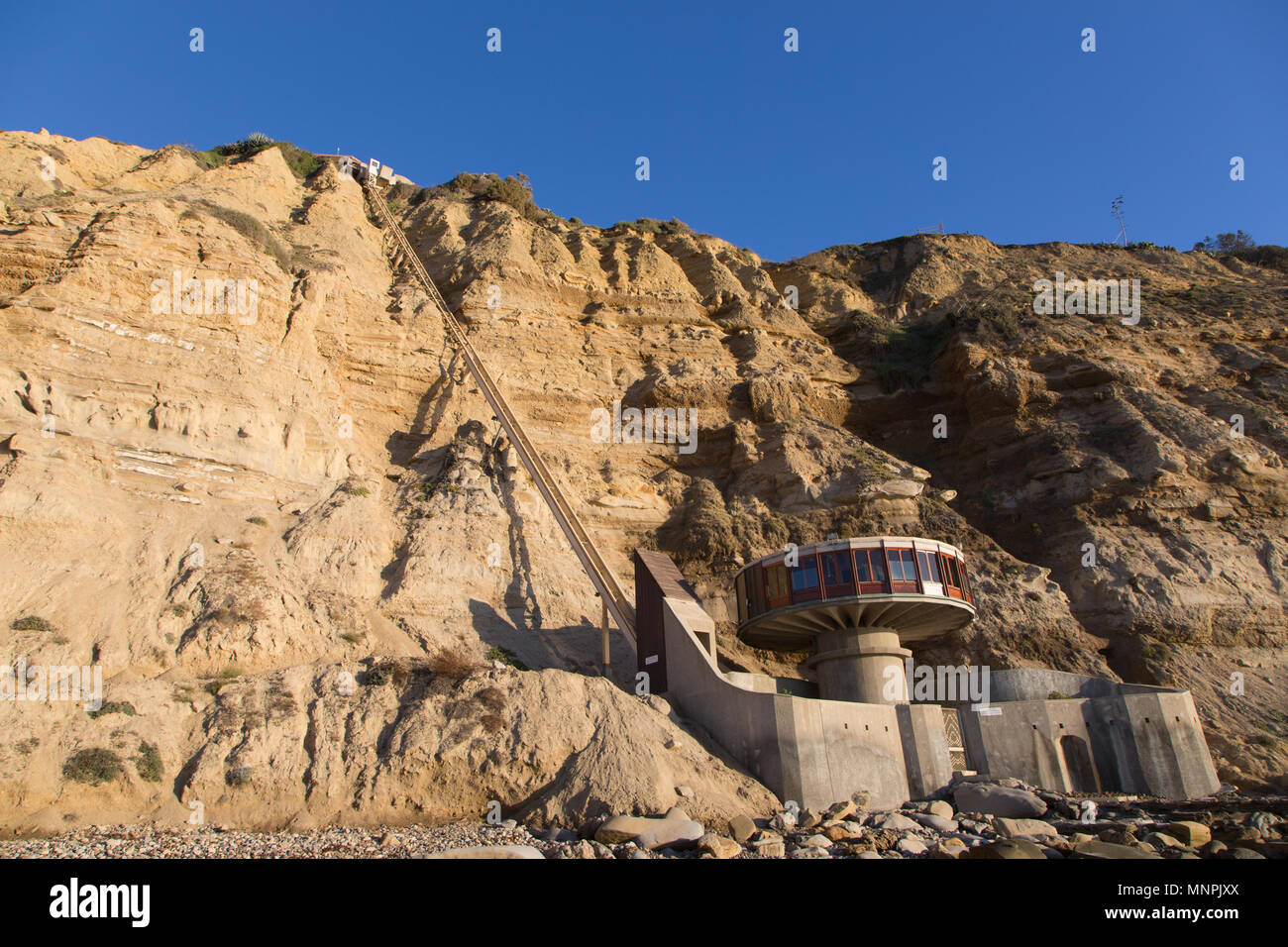 The Pavilion House, Blacks Beach, La Jolla, CA. Also known as Mushroom House, the Dale Naegle-designed home on Blacks Beach is owned by Buzz Woolley. Stock Photo