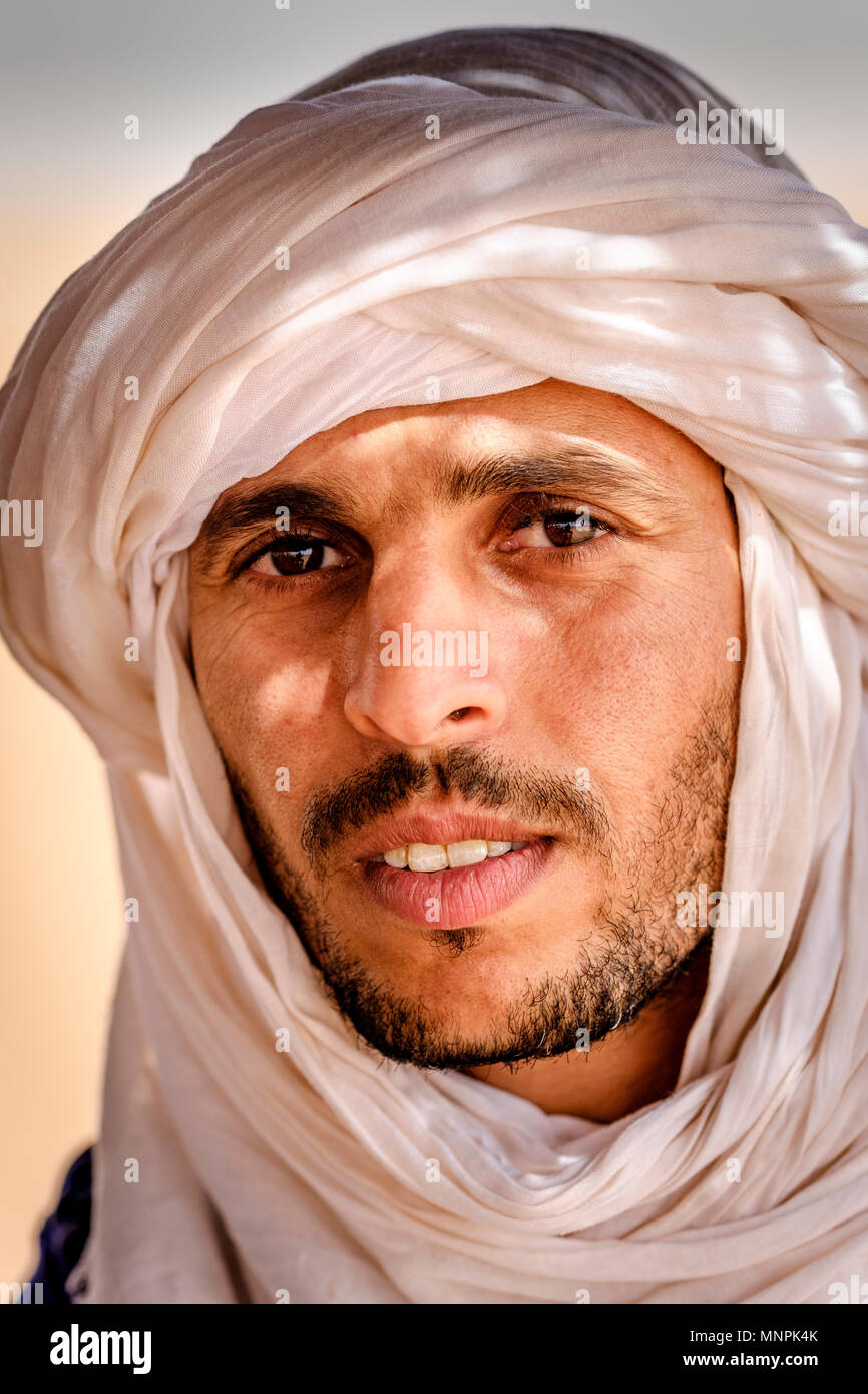 Portrait of a Berber man in the Sahara desert, southern Morocco, North Africa Stock Photo