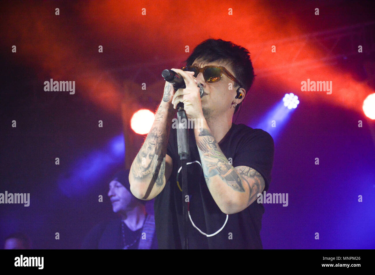 Ultimo singer hi-res stock photography and images - Alamy