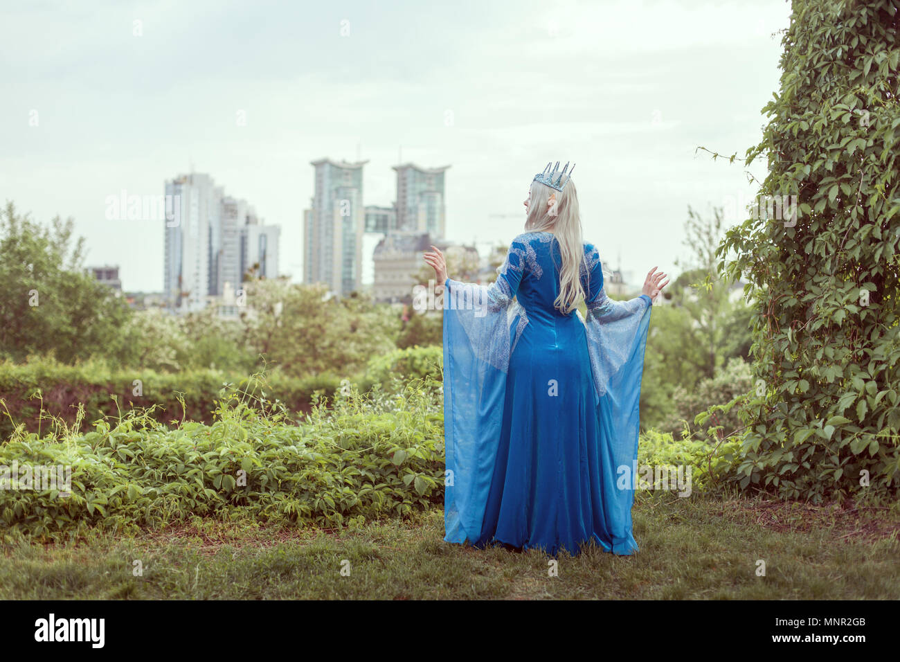 Goddess dress hi-res stock photography and images - Alamy Goddess dress hi-res stock photography and images - Alamy