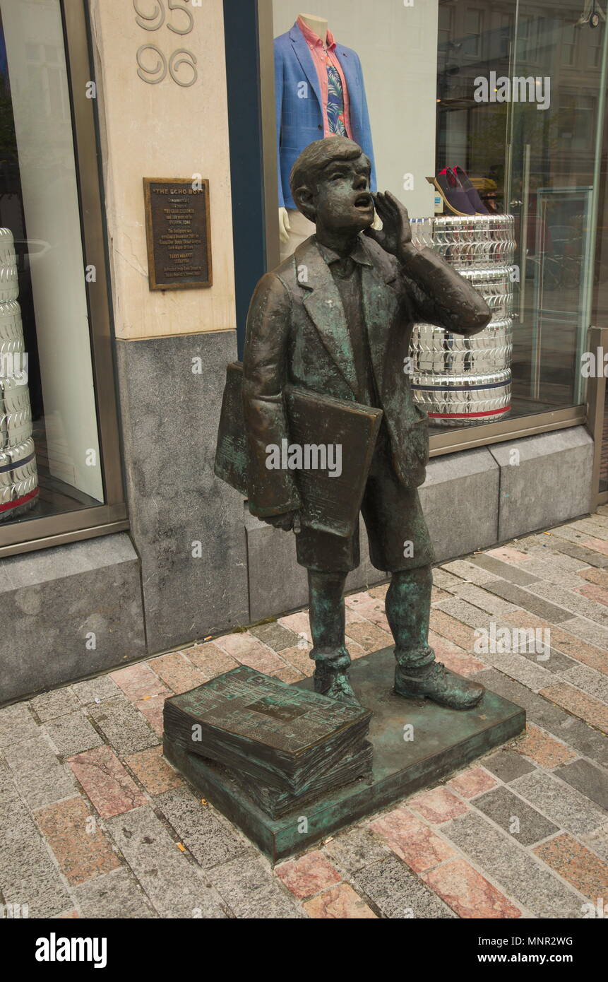 Statue of Cork Echo boy Stock Photo Alamy