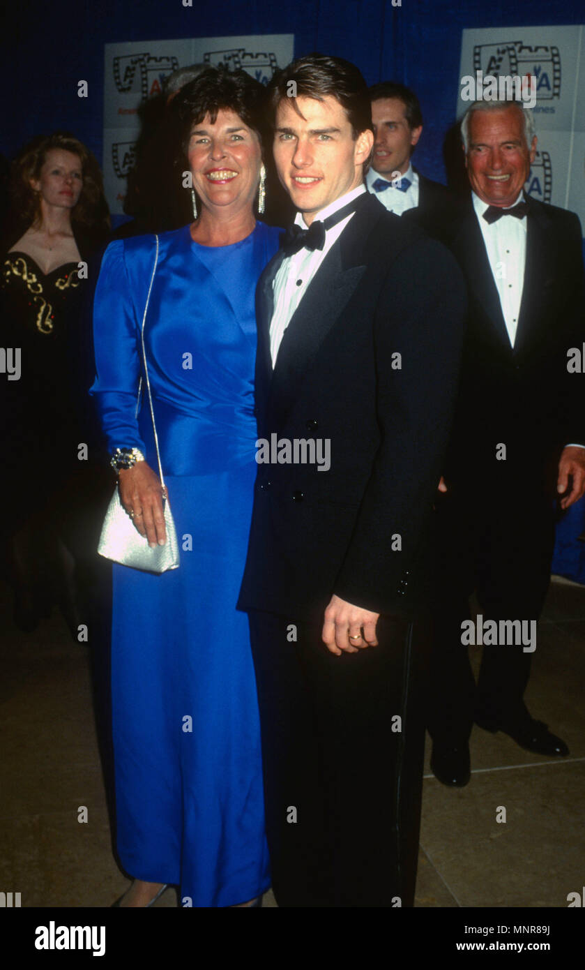 BEVERLY HILLS, CA JANUARY 12 Actor Tom Cruise and his mother Mary