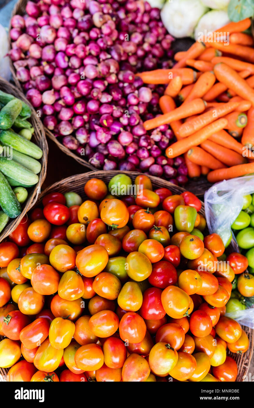 Fresh organic vegetables in outdoor market Stock Photo - Alamy