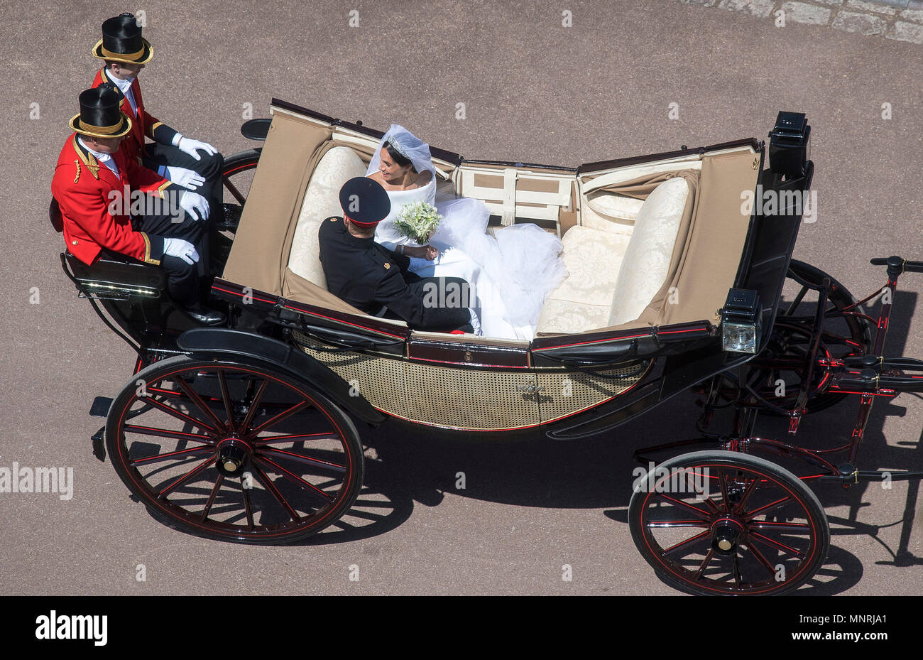 UGEARS Royal Carriage - Harry & Meghan Wedding
