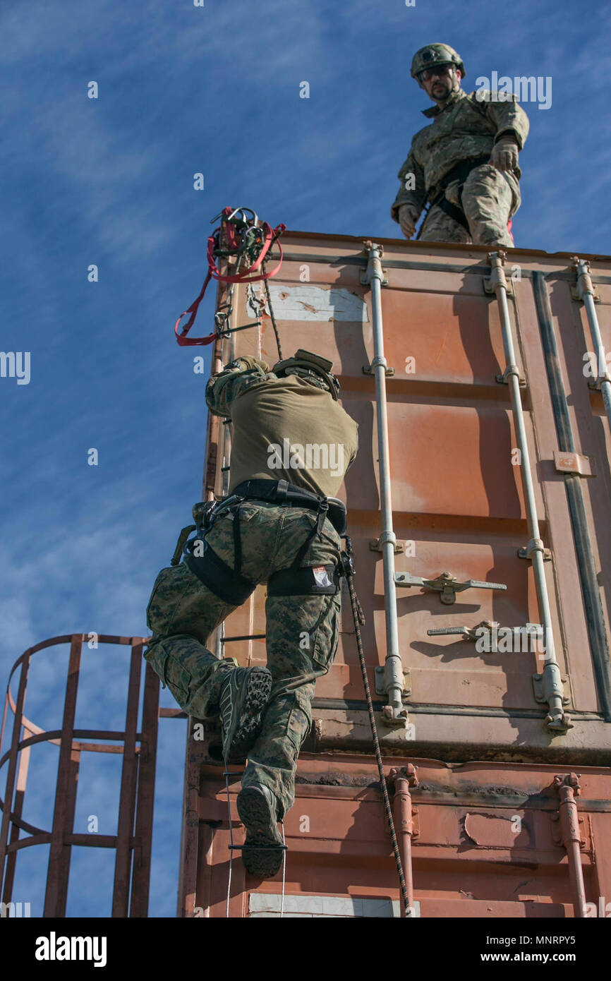 Container inspection unit hi-res stock photography and images - Alamy