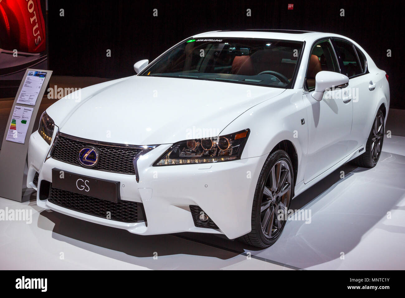 Lexus gs hi-res stock photography and images - Alamy