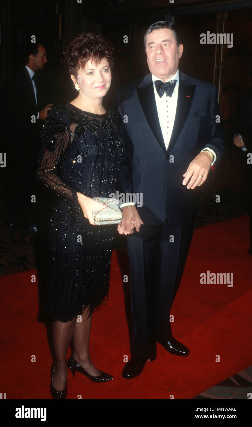 los-angeles-ca-january-13-comedian-jerry-lewis-r-and-wife-sandee-pitnick-l-attend-the-12th-annual-national-cableace-awards-on-january-13-1991-at-the-wiltern-theatre-in-los