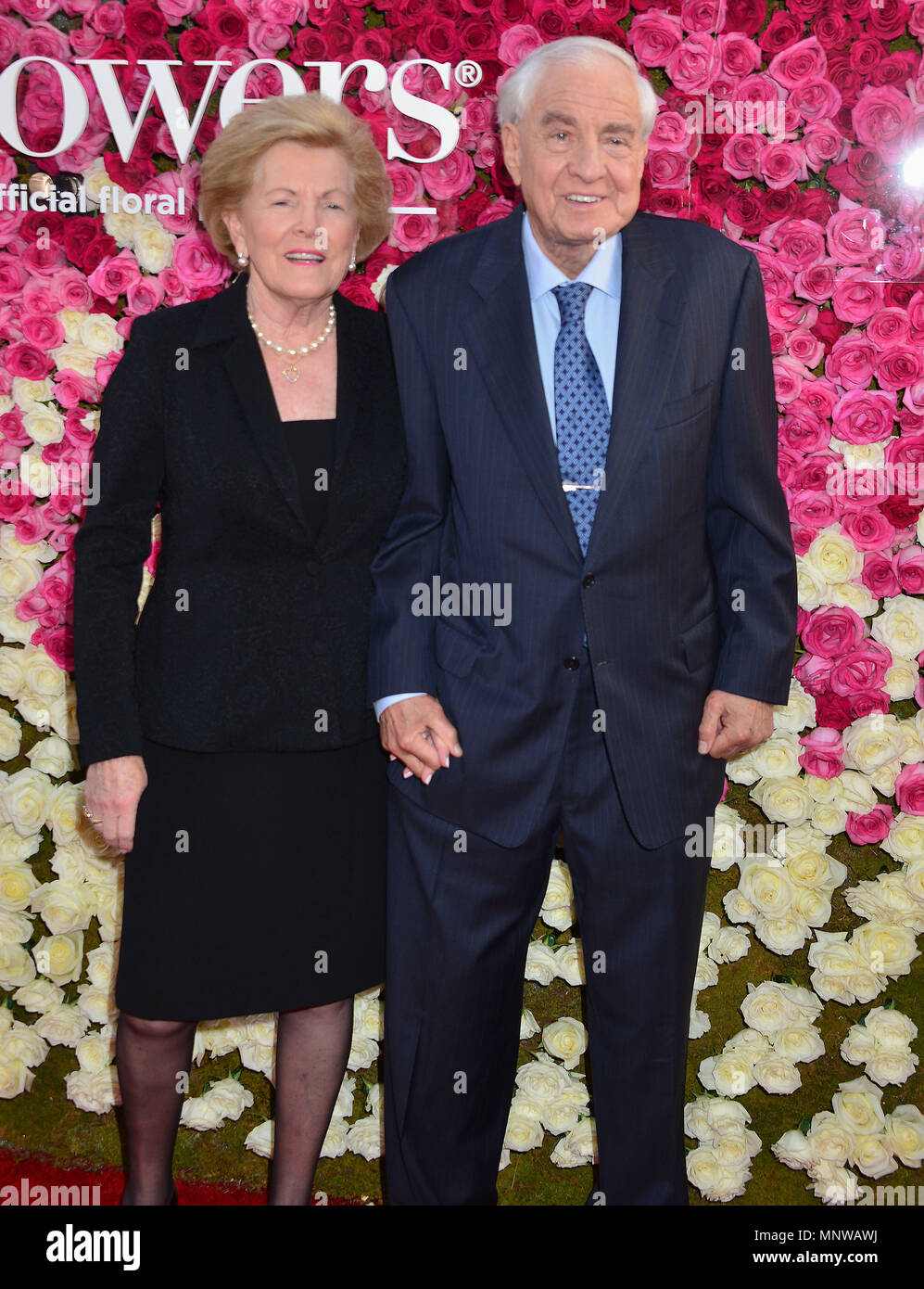 Garry Marshall director, wife Barbara at the Mother's Day Premiere at
