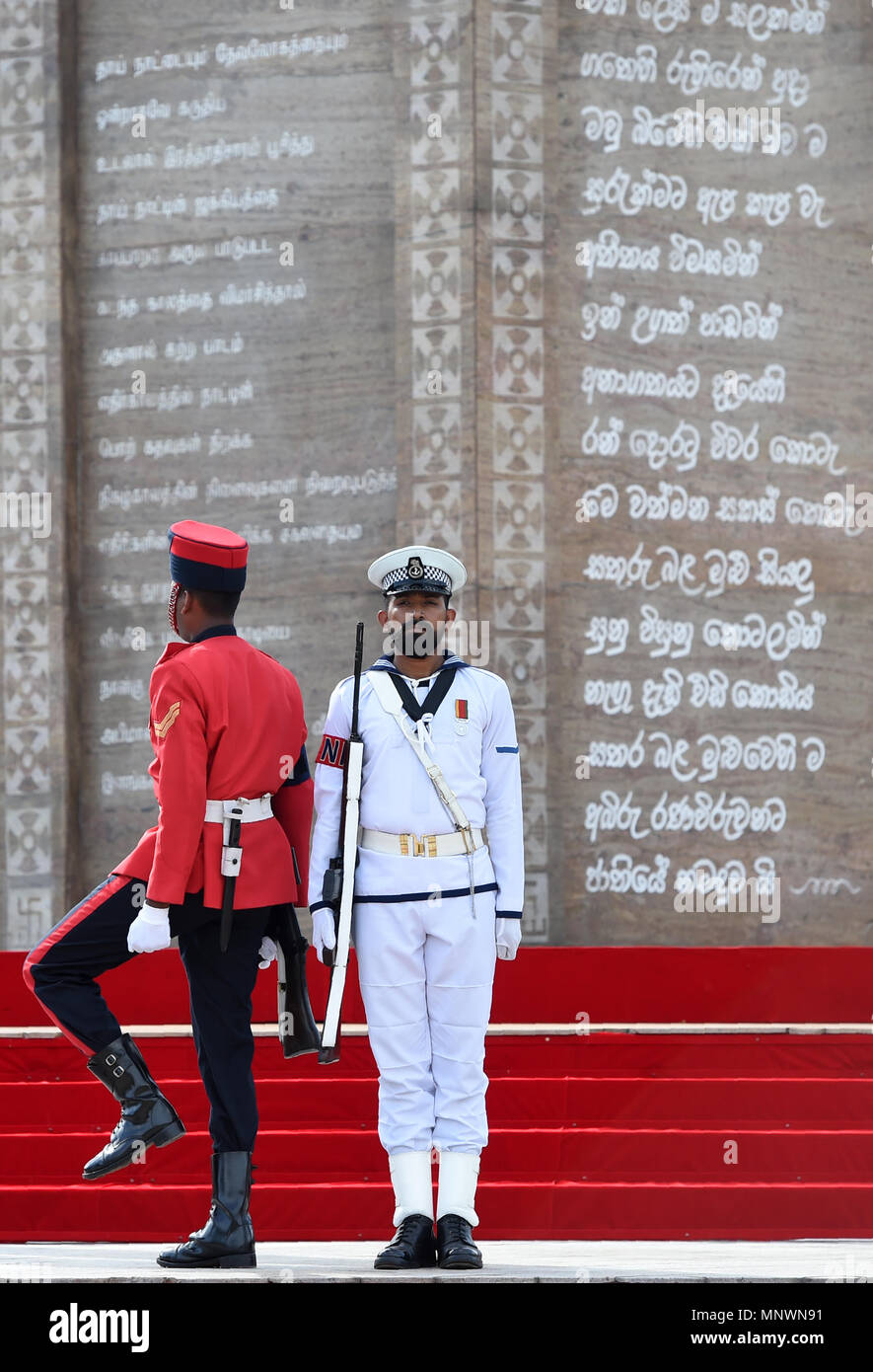 Colombo, Sri lanka. 19th May, 2018. Sri Lankan soldiers are seen at a memorial for the fallen soldiers during a commemorative ceremony marking the 9th anniversary of the end of the island's civil war in Colombo, Sri lanka, on May 19, 2018. Credit: A.S. Hapuarachc/Xinhua/Alamy Live News Stock Photo