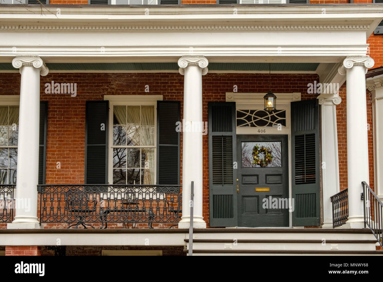 Front door on historic house, 406 Hanover Street, Fredericksburg, Virginia Stock Photo Alamy