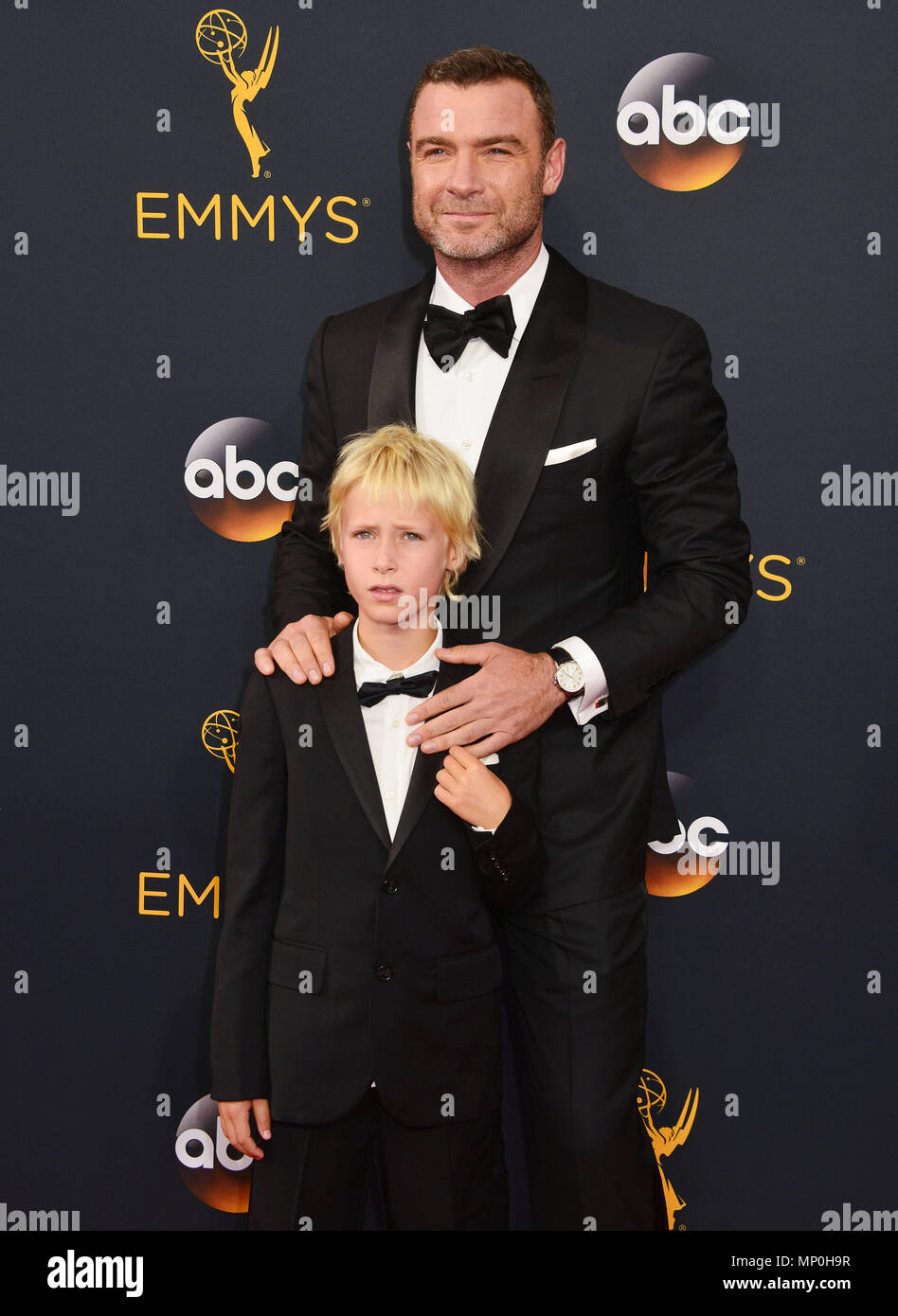 Liev Schreiber, Alexander Schreiber 254 at the 68th Emmy Awards 2016 at the Microsoft Theatre in Los Angeles. September 18, 2016.Liev Schreiber, Alexander Schreiber 254 ------------- Red Carpet Event, Vertical, USA, Film Industry, Celebrities,  Photography, Bestof, Arts Culture and Entertainment, Topix Celebrities fashion /  Vertical, Best of, Event in Hollywood Life - California,  Red Carpet and backstage, USA, Film Industry, Celebrities,  movie celebrities, TV celebrities, Music celebrities, Photography, Bestof, Arts Culture and Entertainment,  Topix, vertical,  family from from the year , 2 Stock Photo