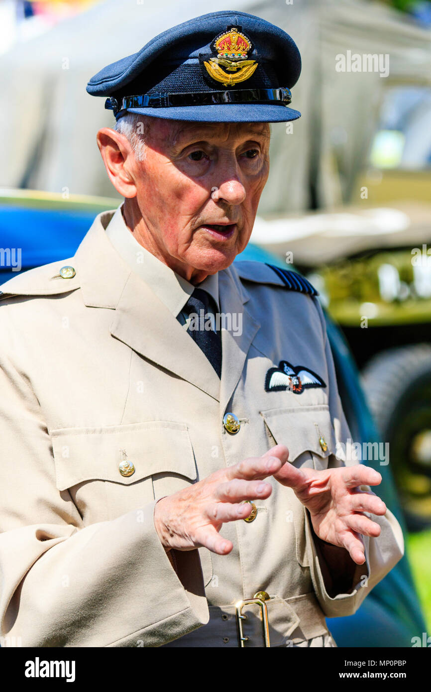 Raf uniform hires stock photography and images Alamy