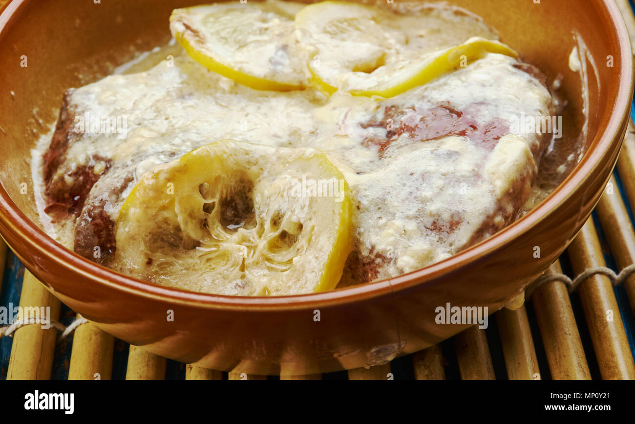 Veal Scallopini Piccata Veal escalope, Italian dish Stock Photo Alamy