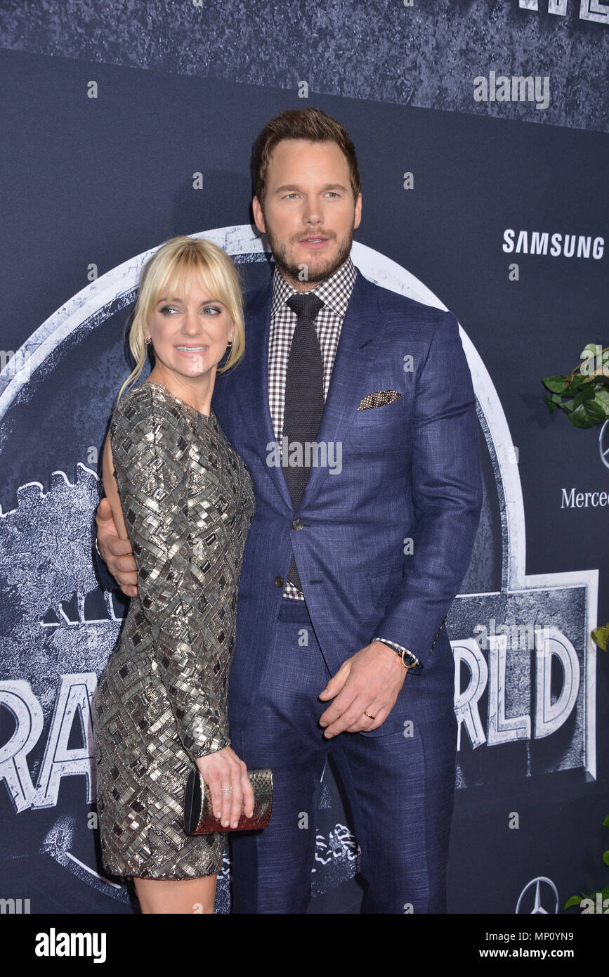 Anna Faris and Chris Pratt 102 at the Jurassic World Premiere at the Hollywood and Highland, Dolby Theatre in Los Angeles.. June, 9, 2015.Anna Faris and Chris Pratt 102 ------------- Red Carpet Event, Vertical, USA, Film Industry, Celebrities,  Photography, Bestof, Arts Culture and Entertainment, Topix Celebrities fashion /  Vertical, Best of, Event in Hollywood Life - California,  Red Carpet and backstage, USA, Film Industry, Celebrities,  movie celebrities, TV celebrities, Music celebrities, Photography, Bestof, Arts Culture and Entertainment,  Topix, vertical,  family from from the year , 2 Stock Photo